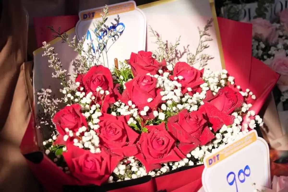 วาเลนไทน์คึกคัก! "พาณิชย์" ลุยปากคลอง ตลาดดอกไม้งาม-ราคาไม่แรง