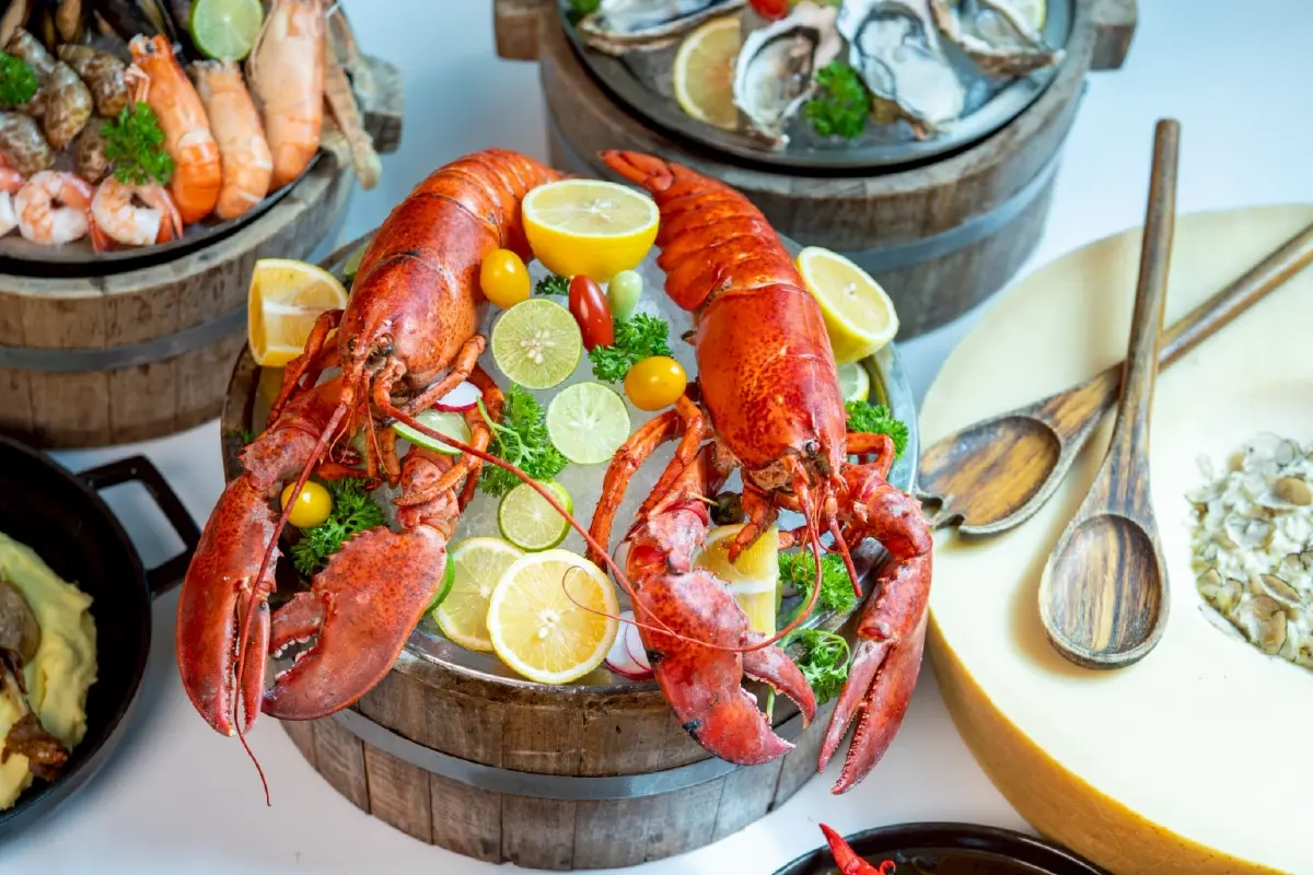 อิ่มเอมรสชาติแห่งความสิริมงคล : Sunday Brunch เรเนซองส์ กรุงเทพฯ