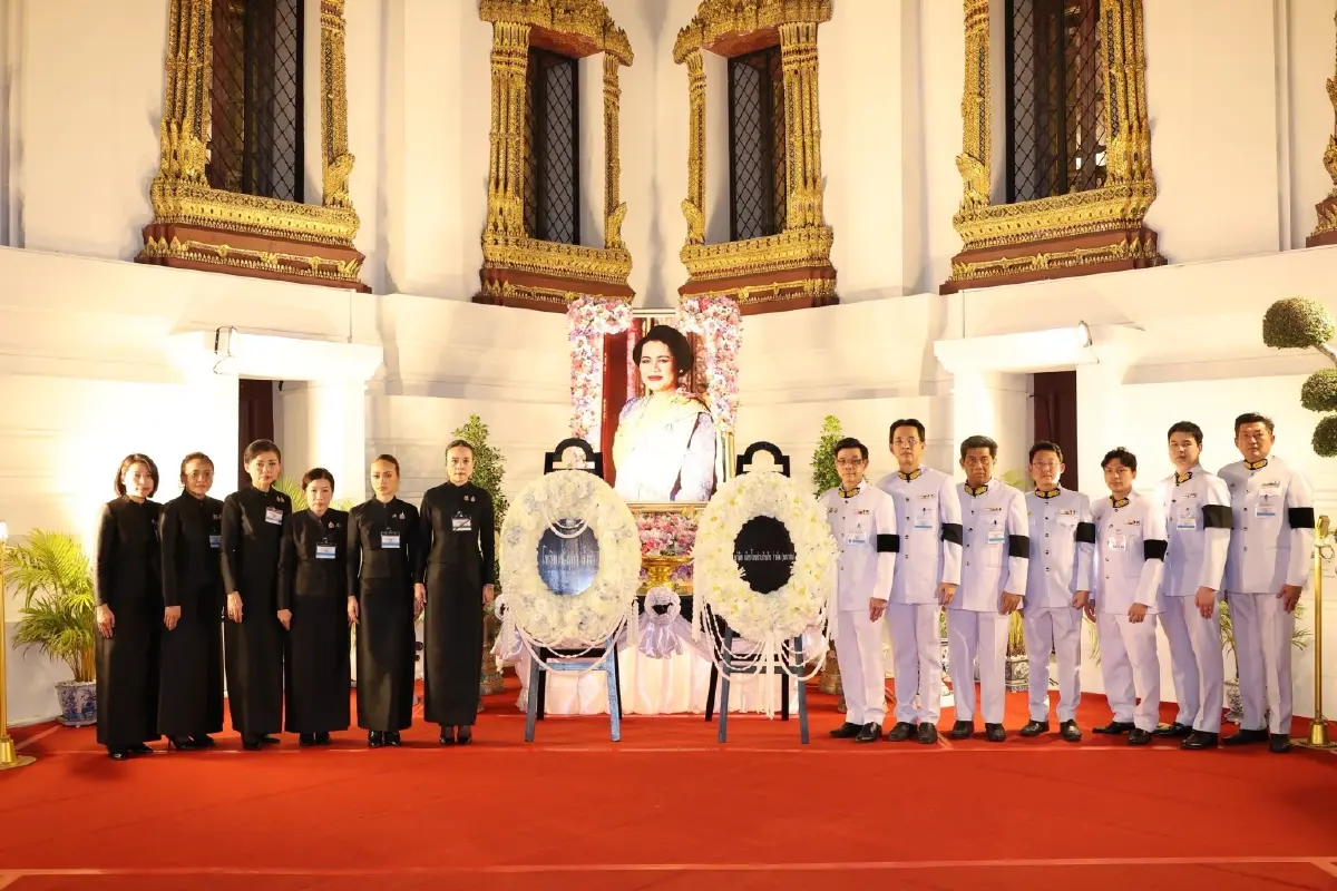 เมืองไทยประกันภัย-สมาคมฟุตบอลฯ ร่วมวางพวงมาลาถวายสักการะฯ