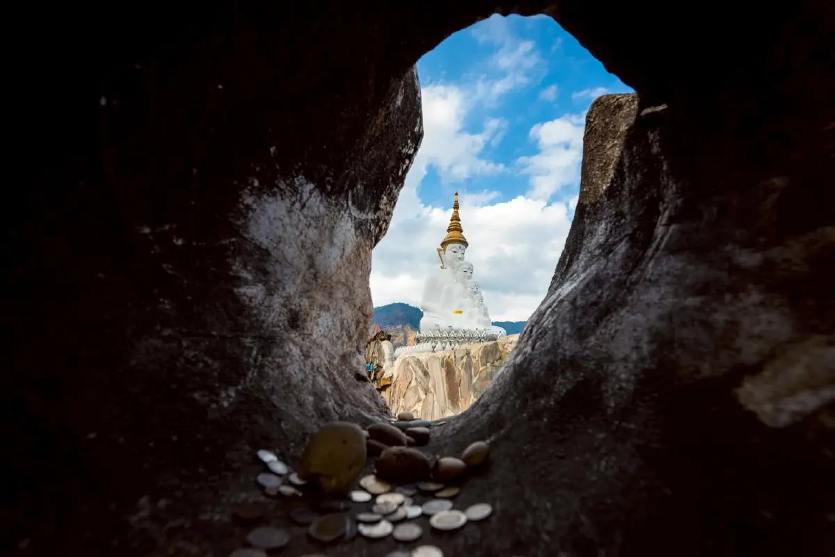 วัดพระธาตุผาซ่อนแก้ว จ.เพชรบูรณ์