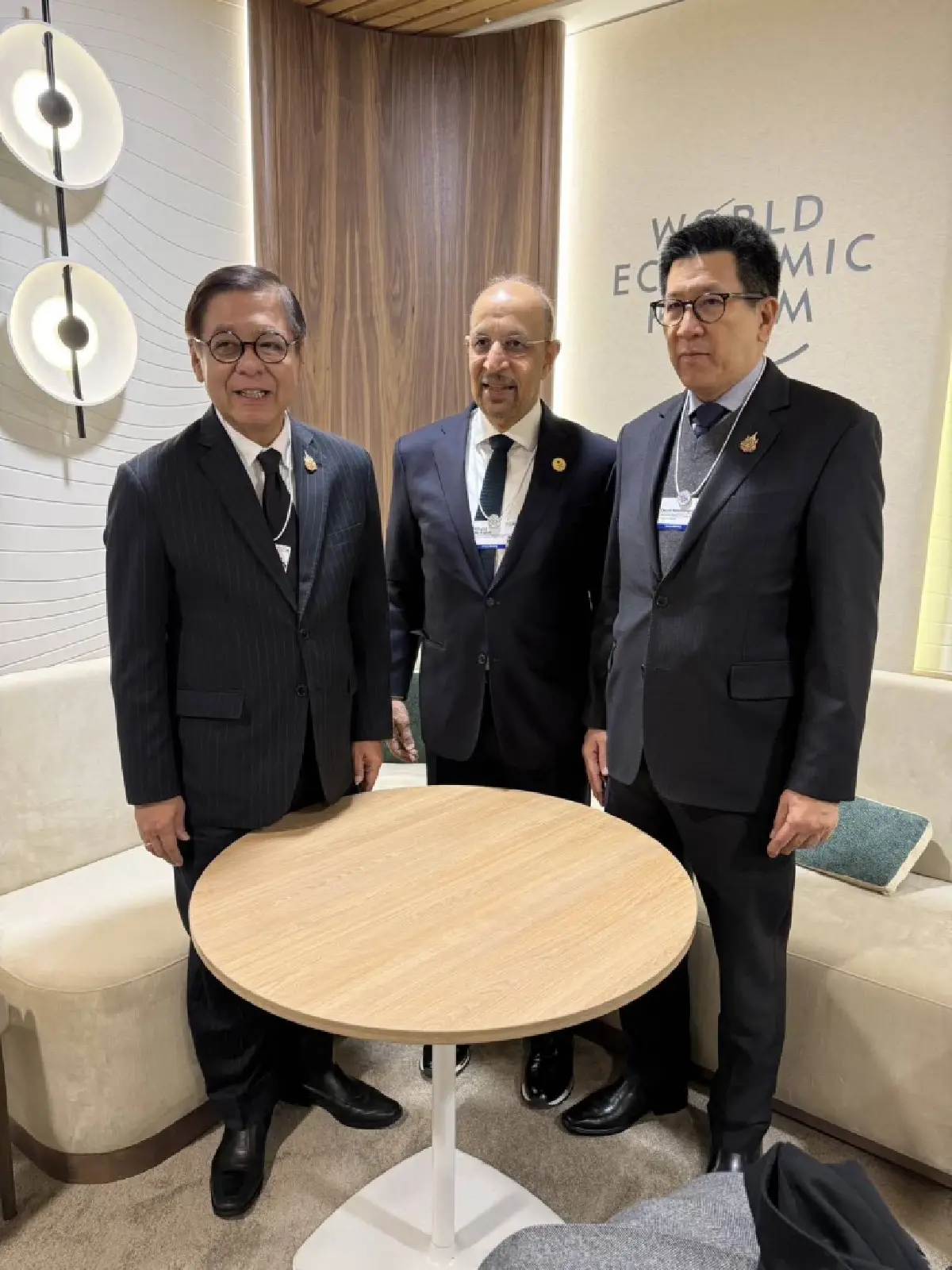 เอกนิติ-BOI ใช้เวที WEF ดันลงทุนไทย-ซาอุฯ เจาะยานยนต์ สุขภาพ การเงิน