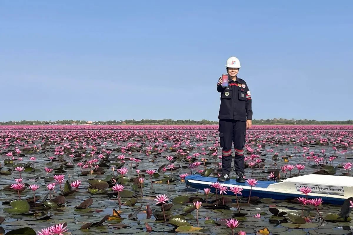 ทรู อัปเกรด 5G ทะเลบัวแดงแรงขึ้น 9 เท่า รับกระแสลิซ่าตามรอยเที่ยวอุดรฯ