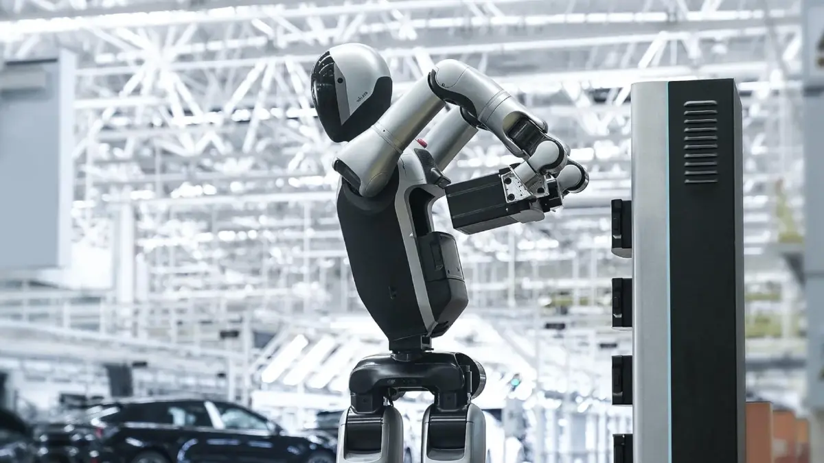 Walker S2 หุ่นยนต์เปลี่ยนแบตฯ ได้เอง