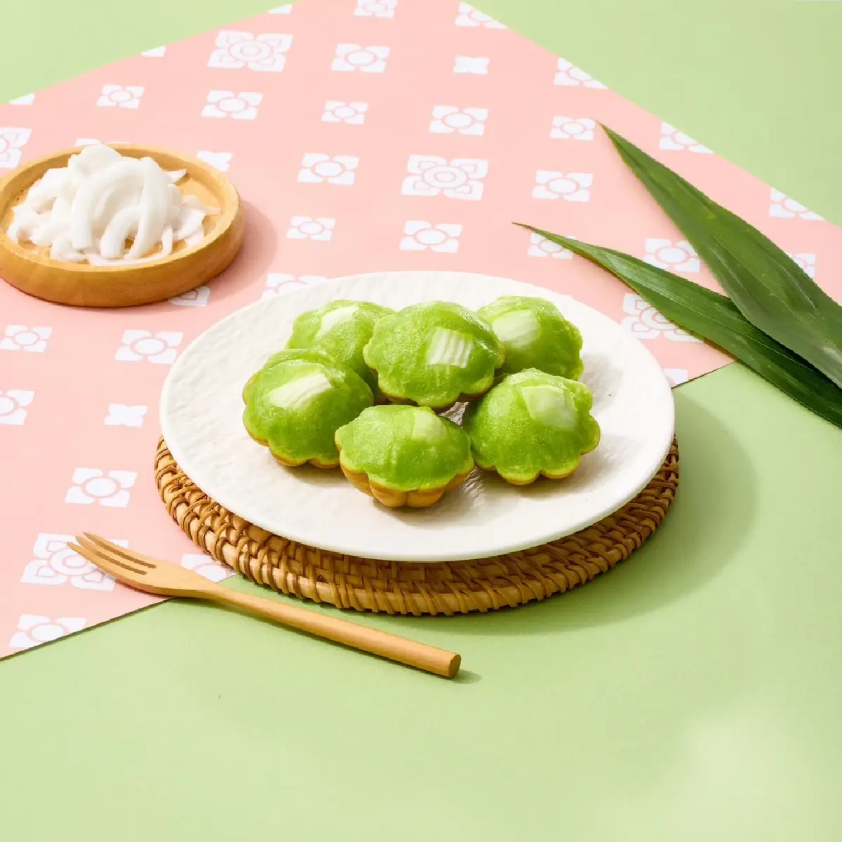 ขนมครกใบเตยมะพร้าวอ่อน