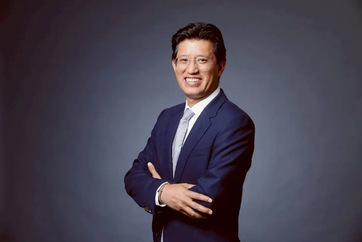 อัสสเดช คงสิริ