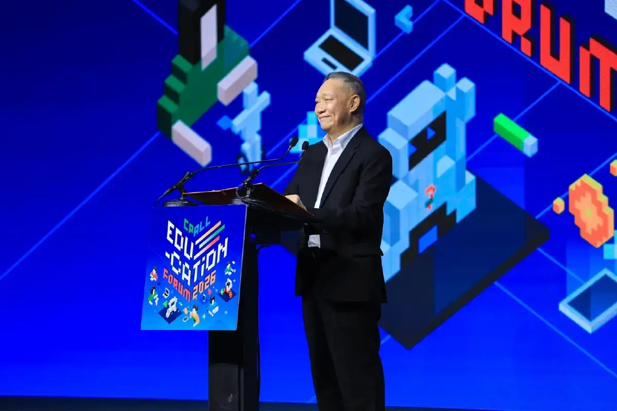 นายก่อศักดิ์ ไชยรัศมีศักดิ์ 