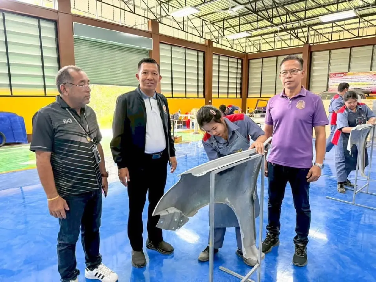 หนึ่งเดียวในไทย! วิทยาลัยการอาชีพไชยา จัดสอบมาตรฐานฝีมือ "ช่างสีรถยนต์ ระดับ 2" ปั้นกำลังคนอาชีวะสู่ตลาดแรงงานสากล