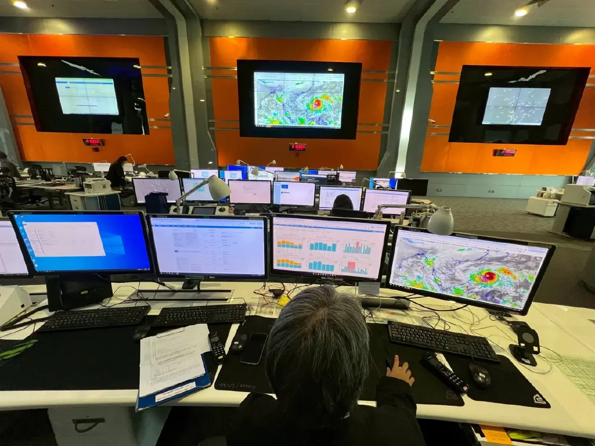 น่านฟ้าไทยรับแรงกระแทก พิษสงครามยกเลิกไฟล์ทบินทะลุ 1,000 เที่ยว