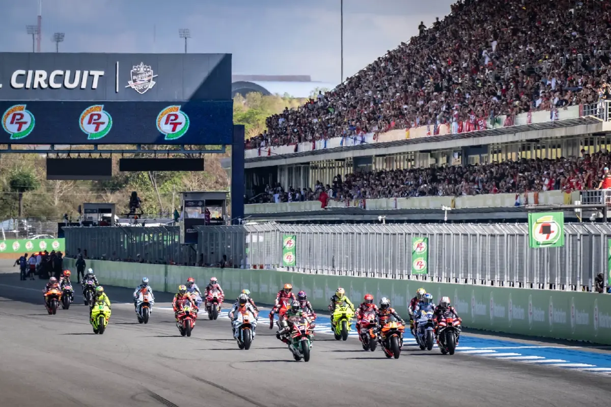 ยอดผู้ชมทุบสถิติ ไทยจีพี ! เบซเซ็คคีผงาดแชมป์โมโตจีพี มาร์เกซยางระเบิด