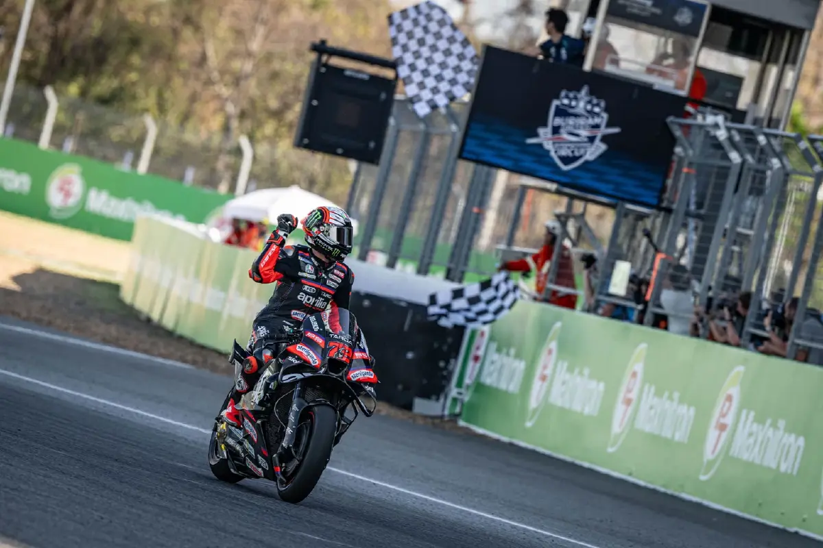 ยอดผู้ชมทุบสถิติ ไทยจีพี ! เบซเซ็คคีผงาดแชมป์โมโตจีพี มาร์เกซยางระเบิด