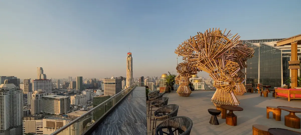 สาโท ซัง : รูฟท็อปบาร์ ที่ทำให้อีสานและญี่ปุ่นกลายเป็นเรื่องเดียวกัน