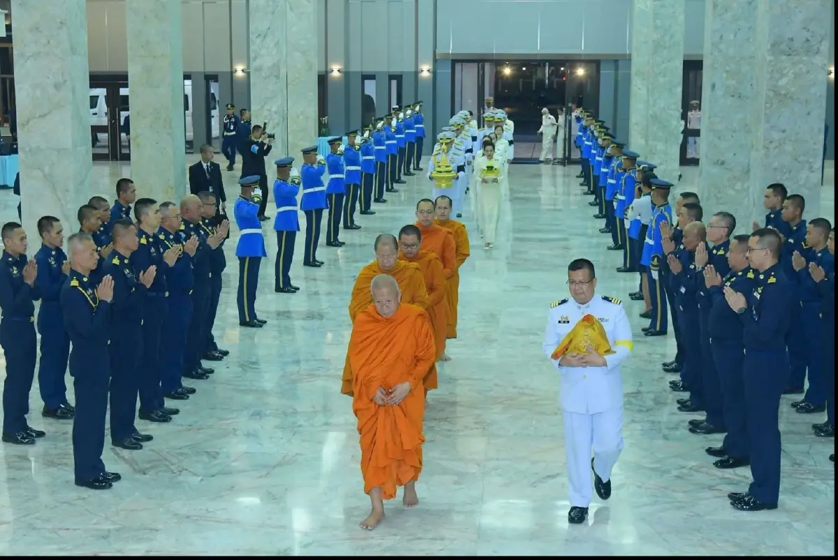 ทอ.อัญเชิญพระบรมสารีริกธาตุ 5 พระองค์ เตรียมประดิษฐานดอยอินทนนท์