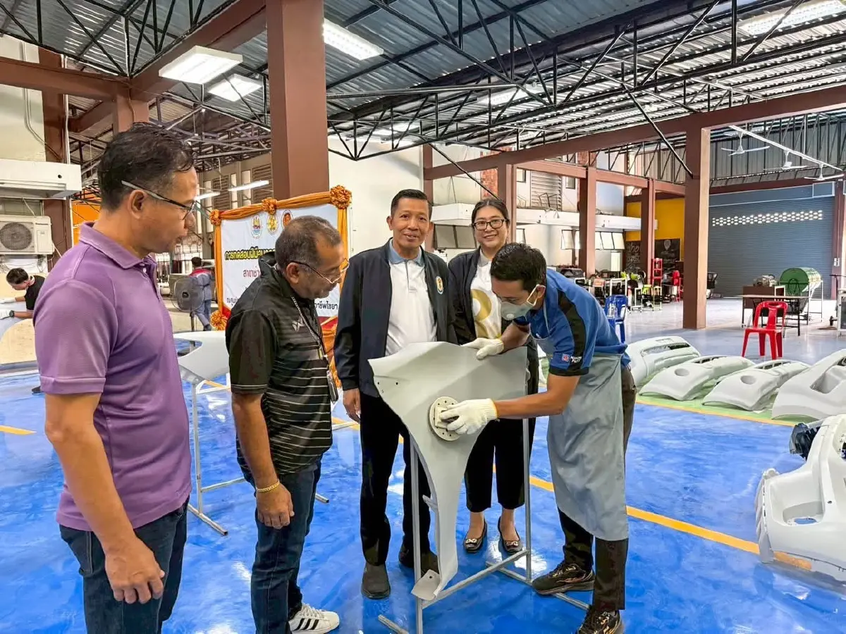 ไชยาจัดสอบช่างสีรถยนต์ระดับชาติ ยกระดับครูอาชีวะ