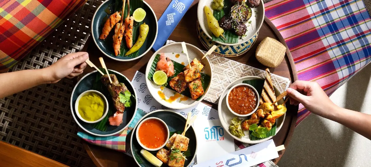 สาโท ซัง : รูฟท็อปบาร์ ที่ทำให้อีสานและญี่ปุ่นกลายเป็นเรื่องเดียวกัน