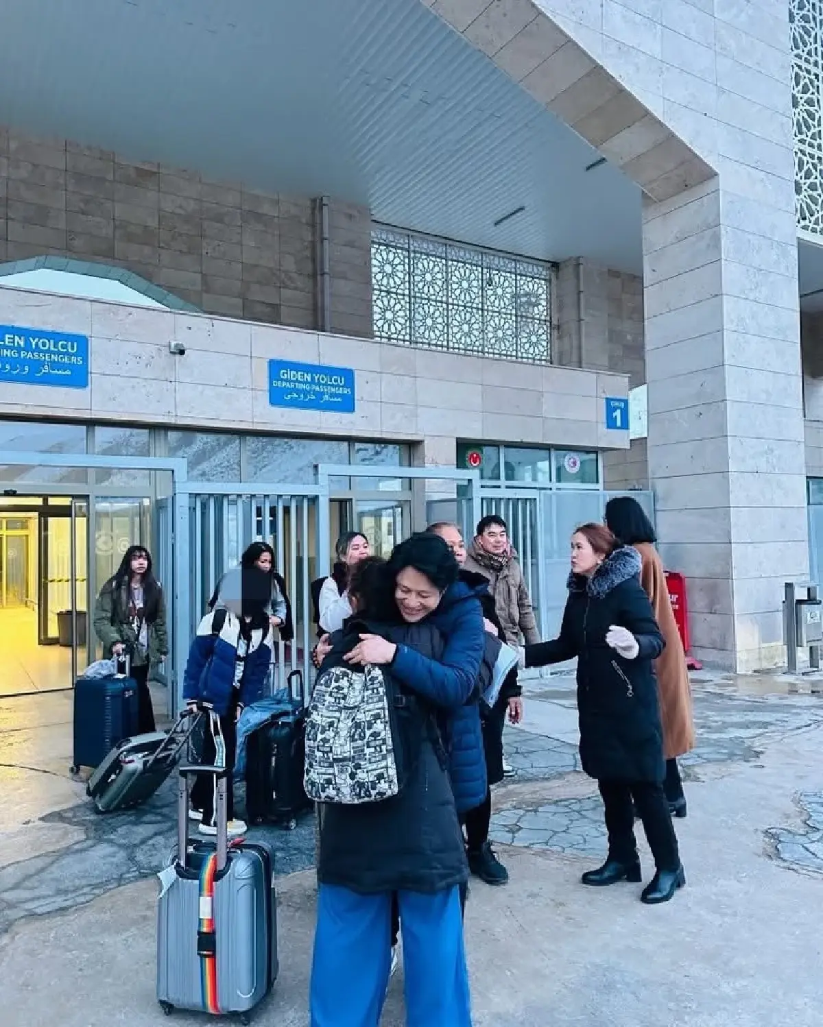 62 คนไทยชุดแรกจากอิหร่าน เดินทางถึงตุรกี กลับไทย 8-9 มี.ค.นี้