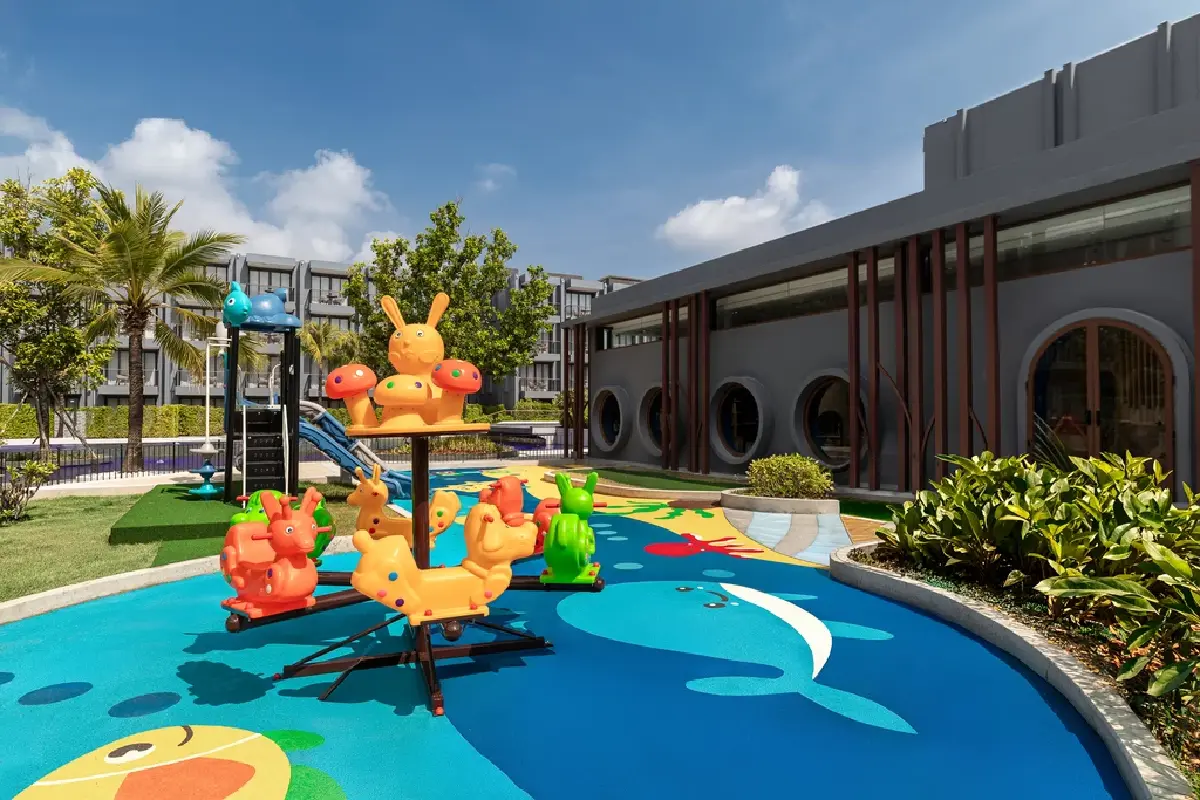 แมริออทเปิดตัว "คอร์ทยาร์ด ฉลอง เบย์" ปักหมุดที่พักสุดชิคแห่งใหม่ในภูเก็ต