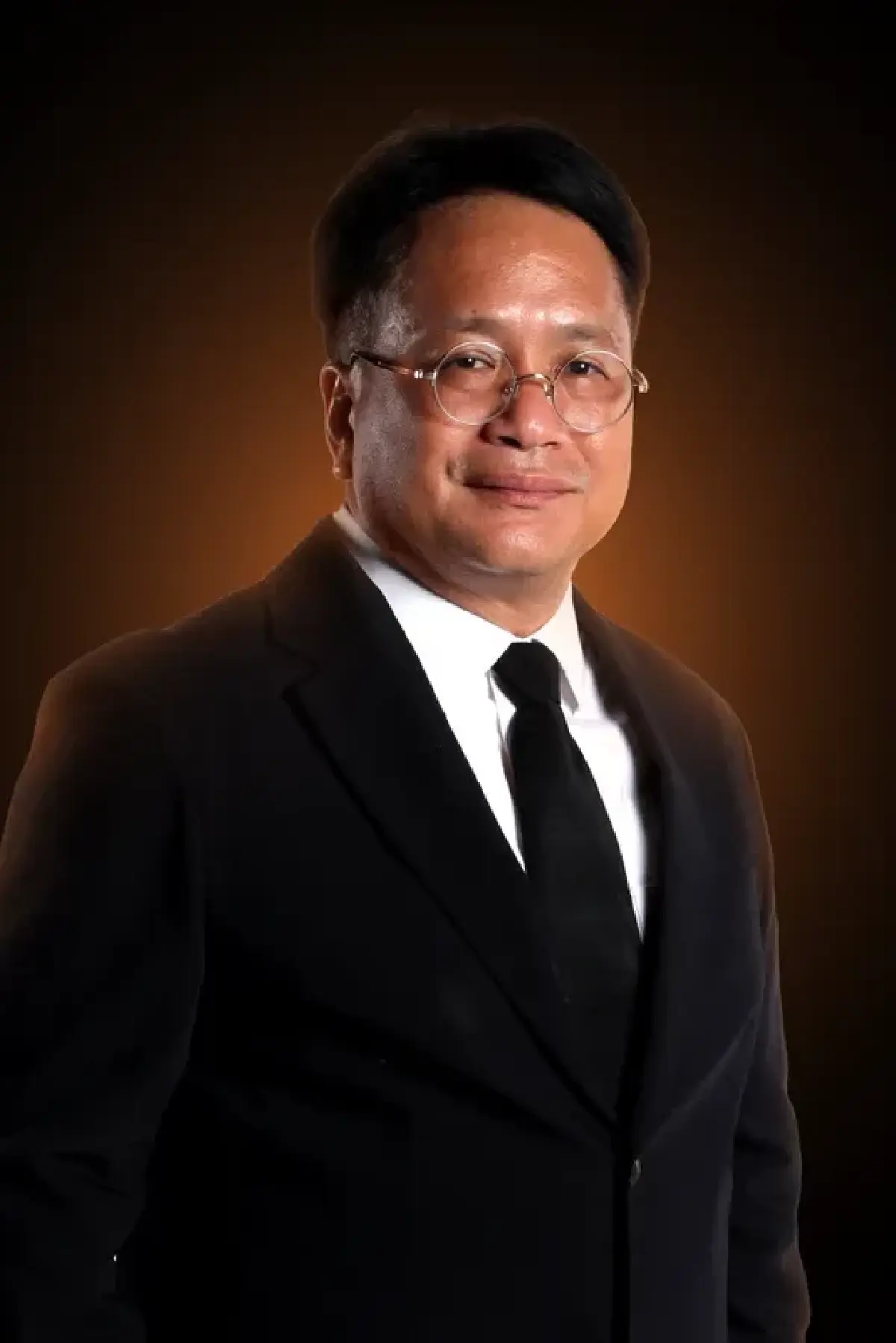 เดชรัต สุขกำเนิด ที่ปรึกษาพรรคประชาชน