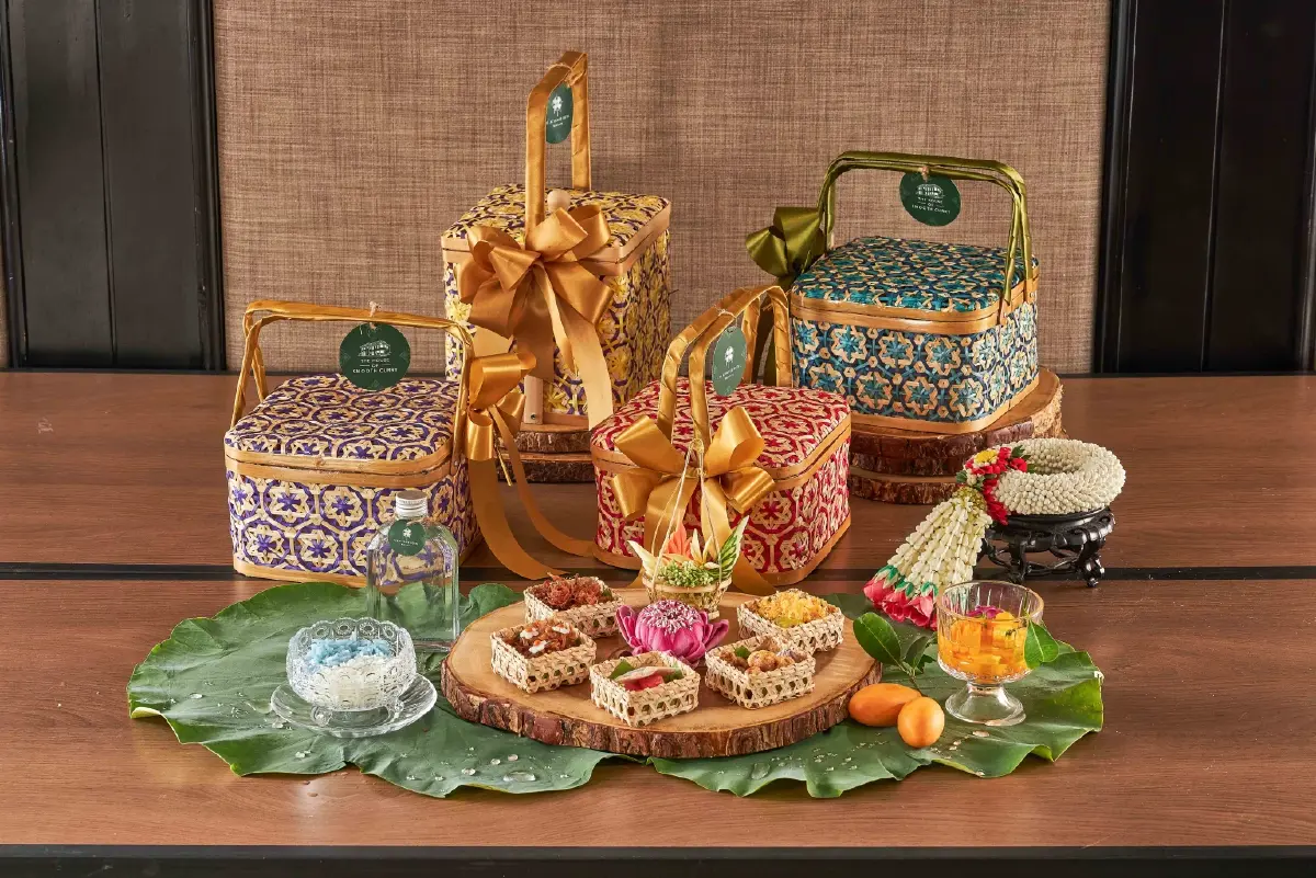 ข้าวแช่ชาววังสูตรโบราณ ความสดชื่นที่หาทานยากในกรุงเทพฯ