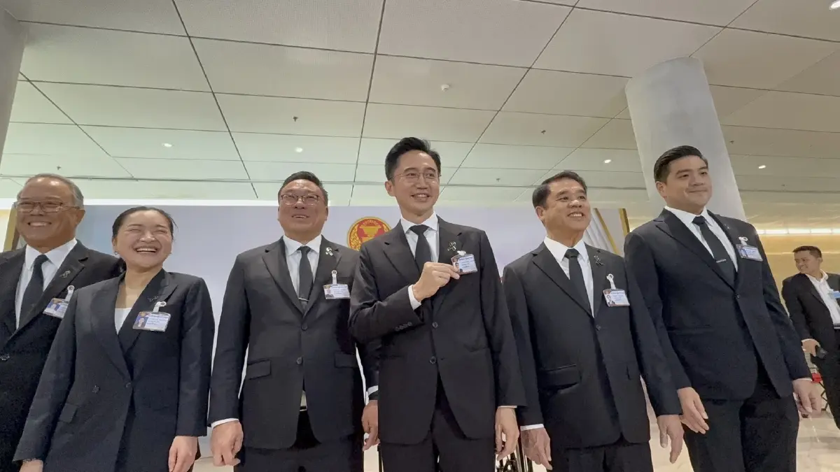 ยศชนันนำเพื่อไทยรายงานตัวสภา ลุ้นโควตารัฐมนตรี เก้าอี้รองประธานสภา