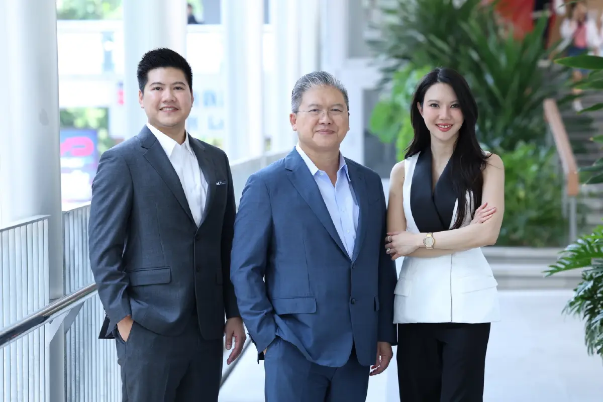 ภาสกร-ธนกร-อภิชา วีรชาติยานุกูล ผู้บริหารกลุ่มธุรกิจยูดีทาวน์ 