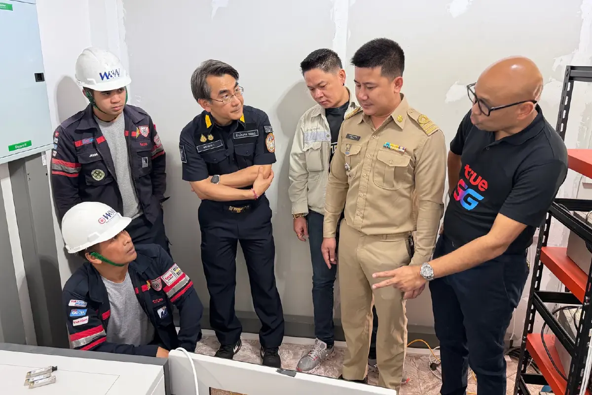 ทรู ชี้เบาะแสศูนย์ต่อต้านการฉ้อโกงออนไลน์ (ACSC)  และ กสทช. บุกทลายจุดลักลอบส่งข้ามแดนไทย-เมียนมา อ.แม่สอด จ.ตาก ตัดวงจรแก๊งคอลเซ็นเตอร์หลอกลวงคนไทย