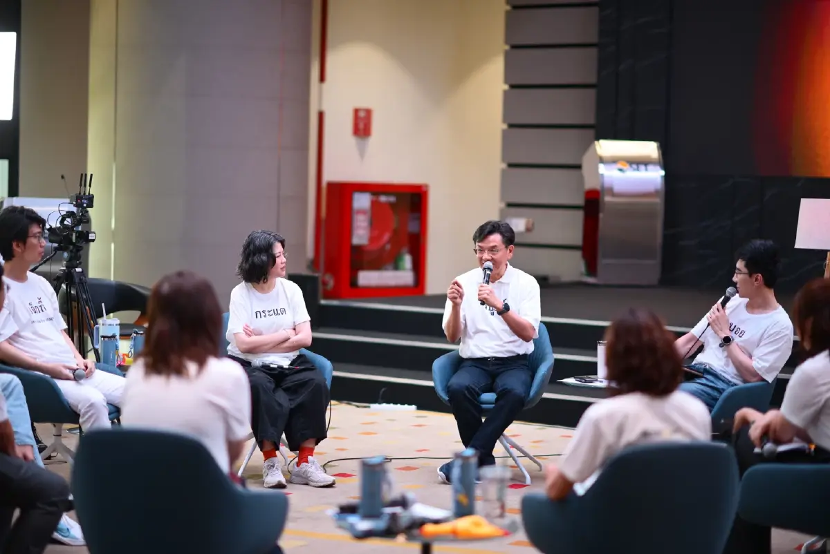 เจาะกลยุทธ์ "ตั้งวงเล่า ชาวลงทุน" สรุปไฮไลต์ SET Zooom in Live รับมือวิกฤตฉบับมือโปร