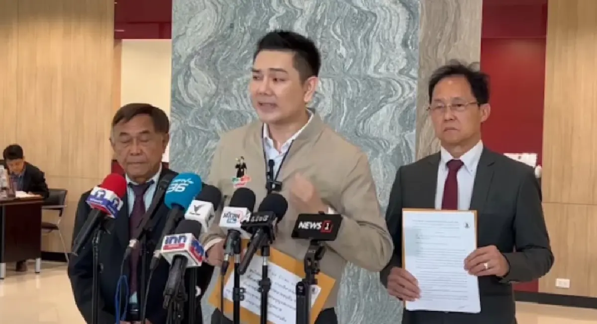 "ทนายอั๋น-สมชัย" เปิดหลักฐาน "บาร์โค้ดบัตรเลือกตั้ง" ระบุตัวตนได้