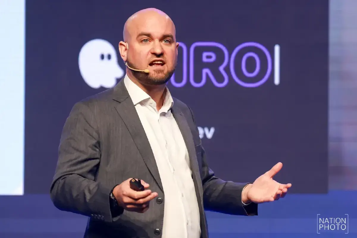 AWS ชี้ 5 เทรนด์ AI ปี 2026 "หุ่นยนต์จะทำงานแทนมนุษย์ได้จริง"