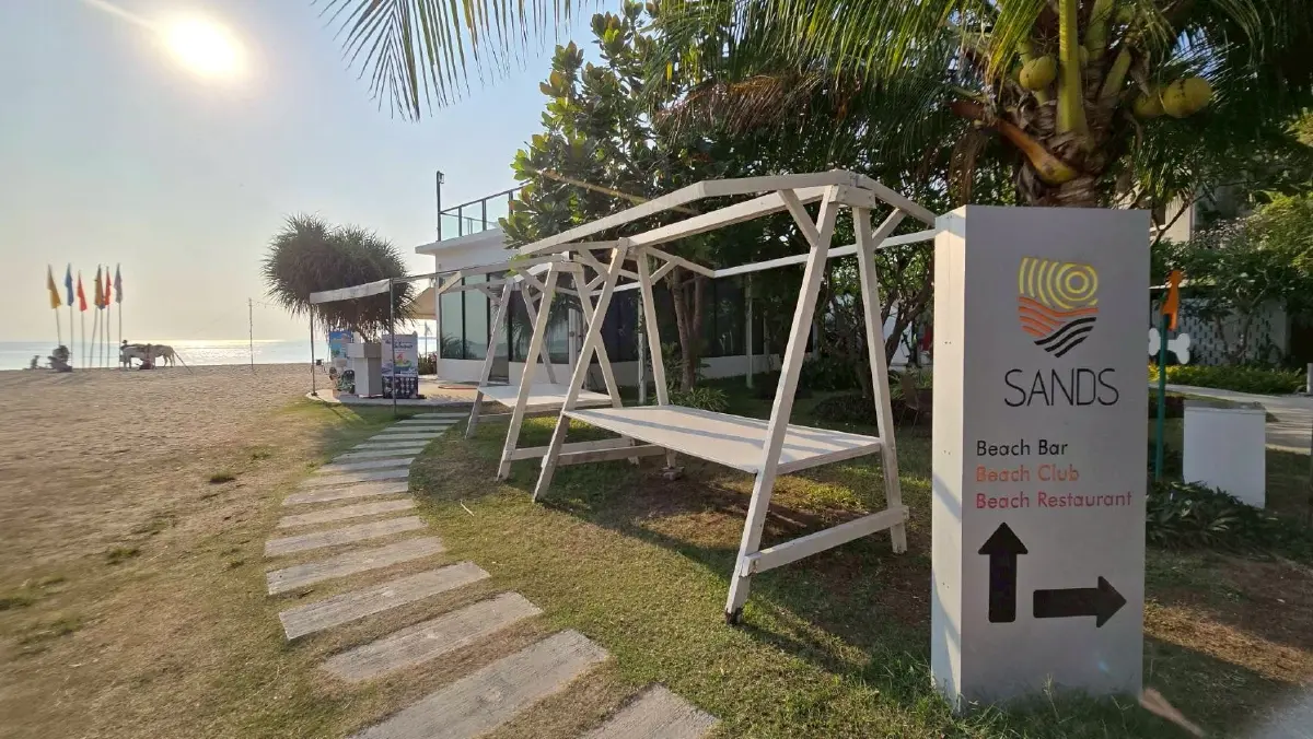 เซ็นทารา ไลฟ์ ชะอำ เปิด "สวนสนลอย" คาเฟ่วิถียั่งยืนริมทะเล