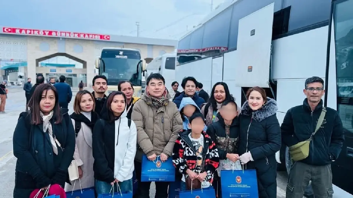 62 คนไทยชุดแรกจากอิหร่าน เดินทางถึงตุรกี กลับไทย 8-9 มี.ค.นี้