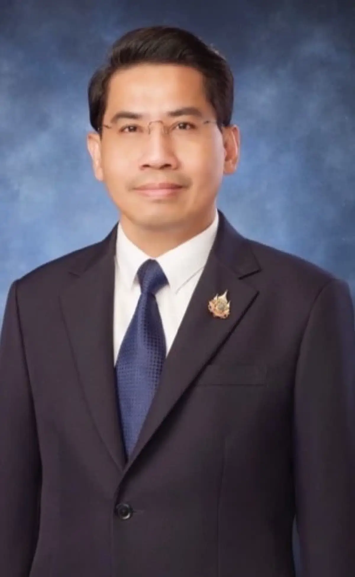 ส่องทางแยก “ชนนพัฒฐ์” ลุ้นผลประกันตัว ชี้ชะตาสิ้นสภาพสส.