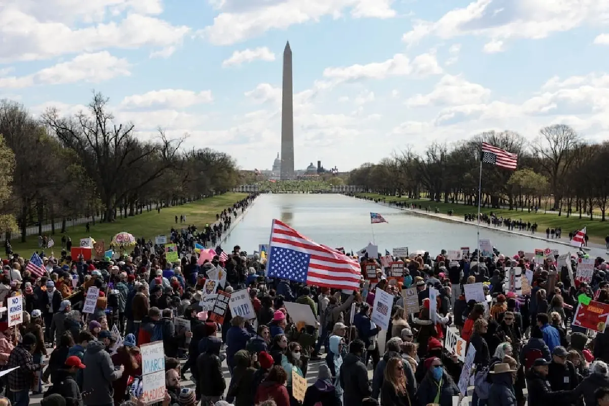ชาวอเมริกันนับล้านออกมาชุมนุม “No Kings” ต้านทรัมป์ทั่วสหรัฐ