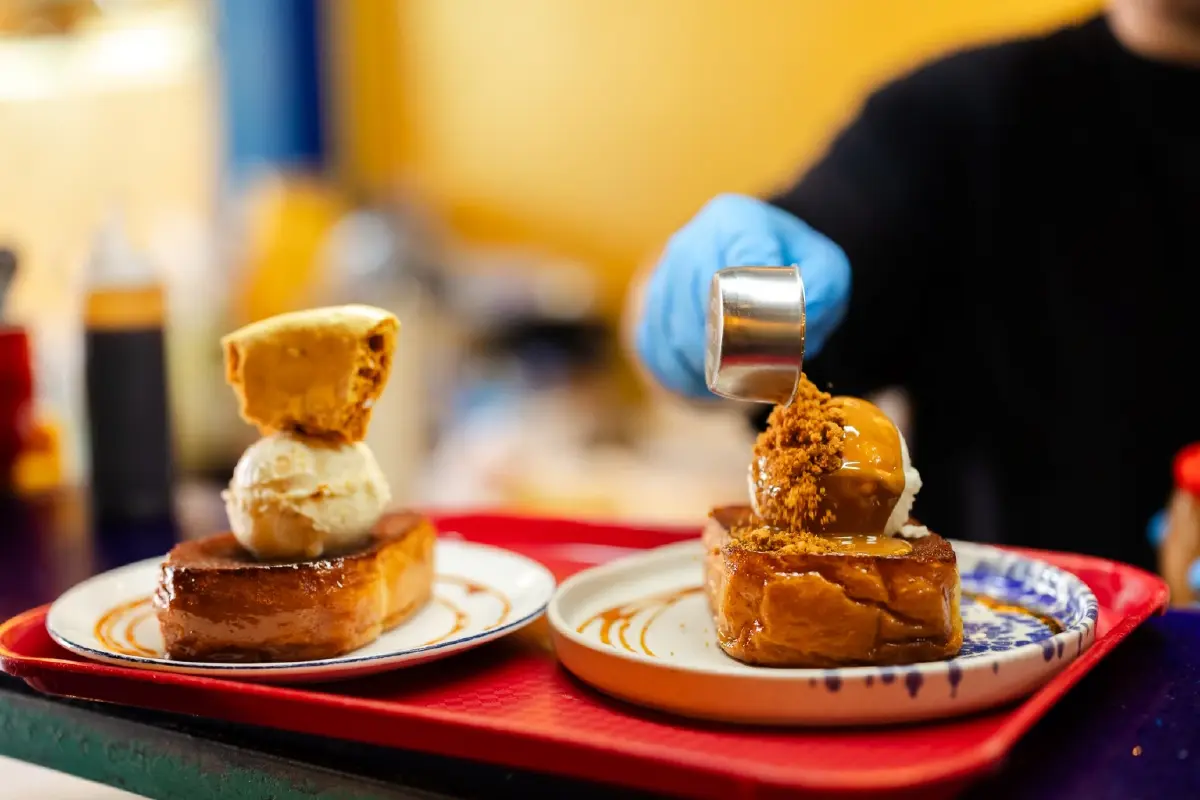 พลังไวรัล ส่ง 2 ธุรกิจอาหาร “โทสต์ภูเก็ต–แกงไก่หม้อแม่จูน” ขายดี