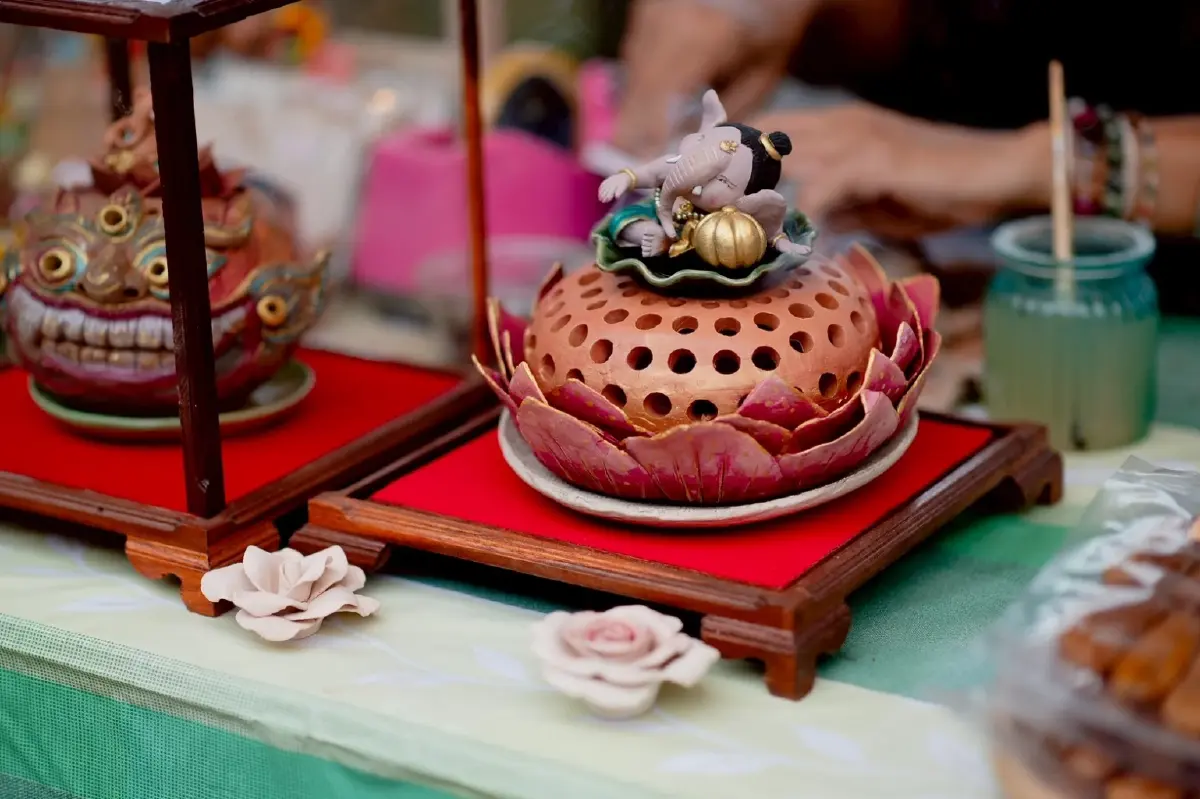 ไหว้วัดภูเขาทอง ปลุกทุนวัฒนธรรม กระตุ้นเศรษฐกิจชุมชนเมืองมรดกโลก