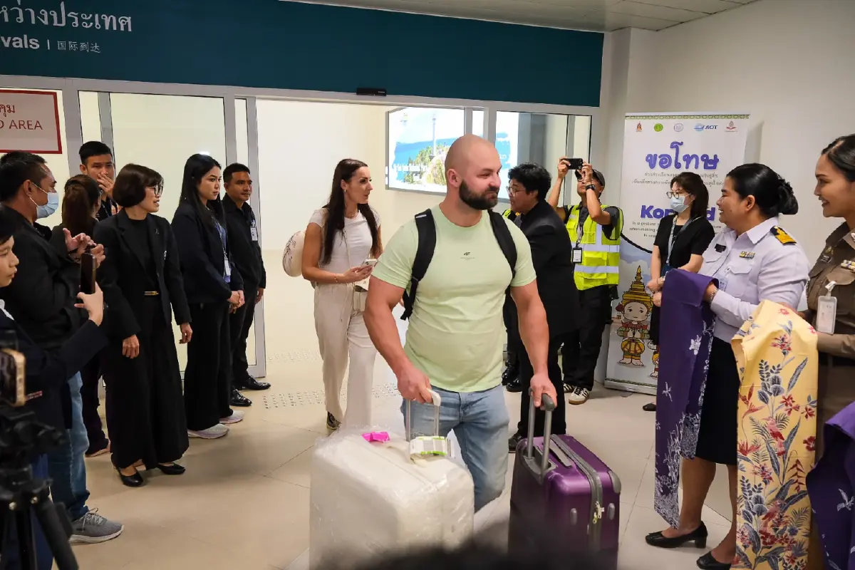 ททท.เปิดศูนย์ ศตท.รับมือตะวันออกกลาง เร่งช่วยผู้โดยสารตกค้าง