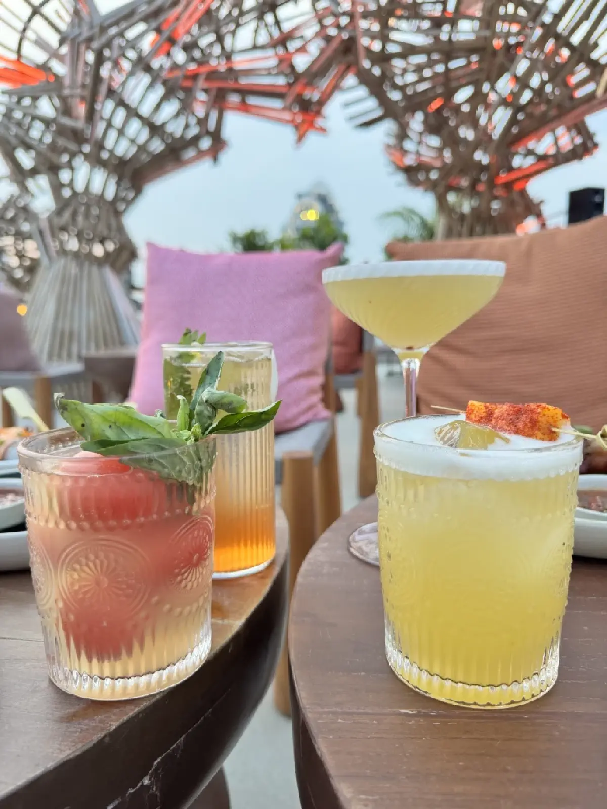 สาโท ซัง : รูฟท็อปบาร์ ที่ทำให้อีสานและญี่ปุ่นกลายเป็นเรื่องเดียวกัน