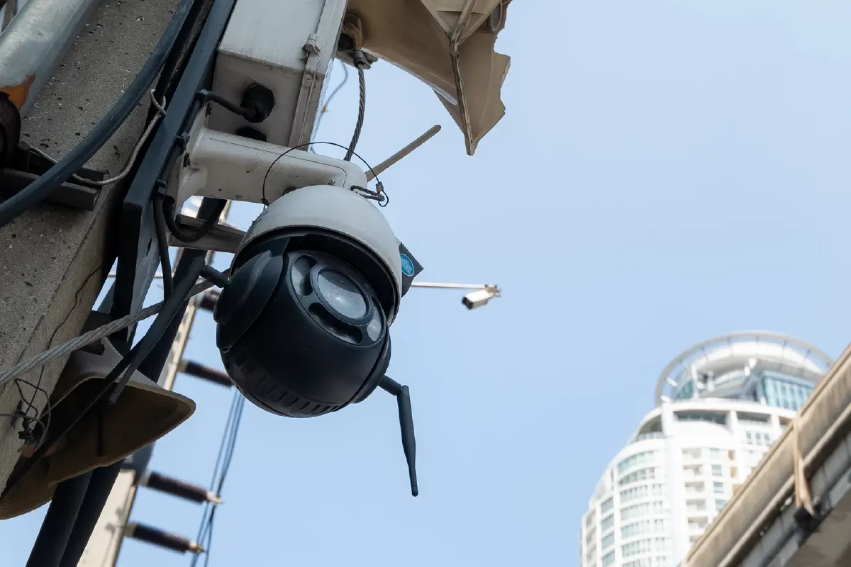 ทลายรถติดกลางกรุง! กทม. เปลี่ยนไฟจราจร 74 แยกเป็นสมองกล