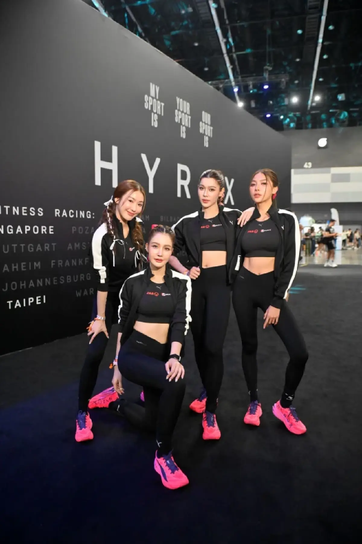 สลัดลุคสวยมาสู้ชีวิต! “เจสซี่-ปรีม-แป้ง-ชมพู่” ผนึกกำลังทีม Golden Girls ทุบสถิติความแกร่งใน HYROX Bangkok 2026