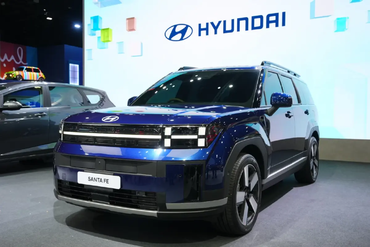 ฮุนไดรุกหนักมอเตอร์โชว์ 2026 ส่ง Santa Fe Hybrid - Stargazer ทุบตลาด