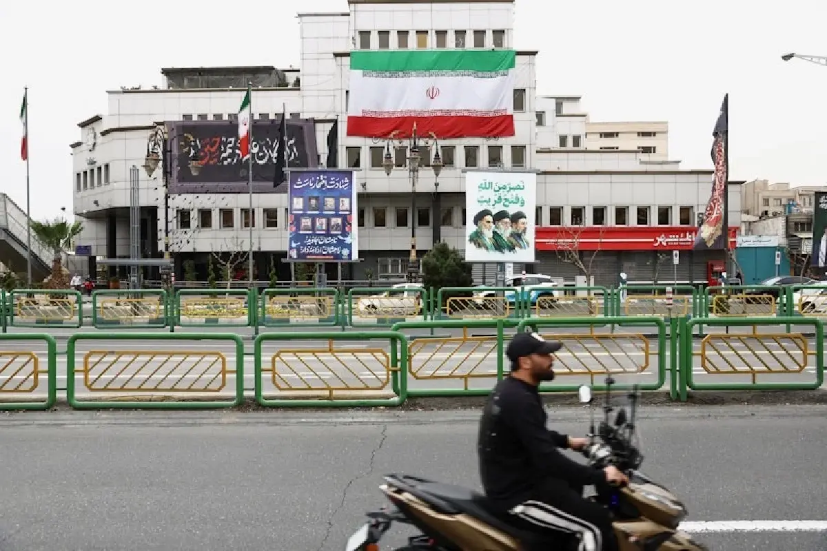 ทรัมป์อ้างเจรจาคืบหน้า ประกาศพักโจมตี 5 วัน อิหร่านปัดข่าวปลอม