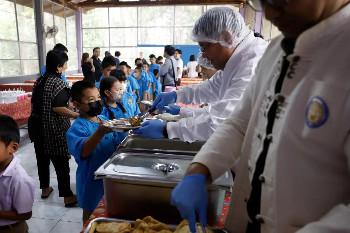 “ซีพีแรม ปันสุข” ลงพื้นที่มอบอาหารคุณภาพต่อเนื่อง ผนึกกำลังจิตอาสาบำเพ็ญสาธารณประโยชน์