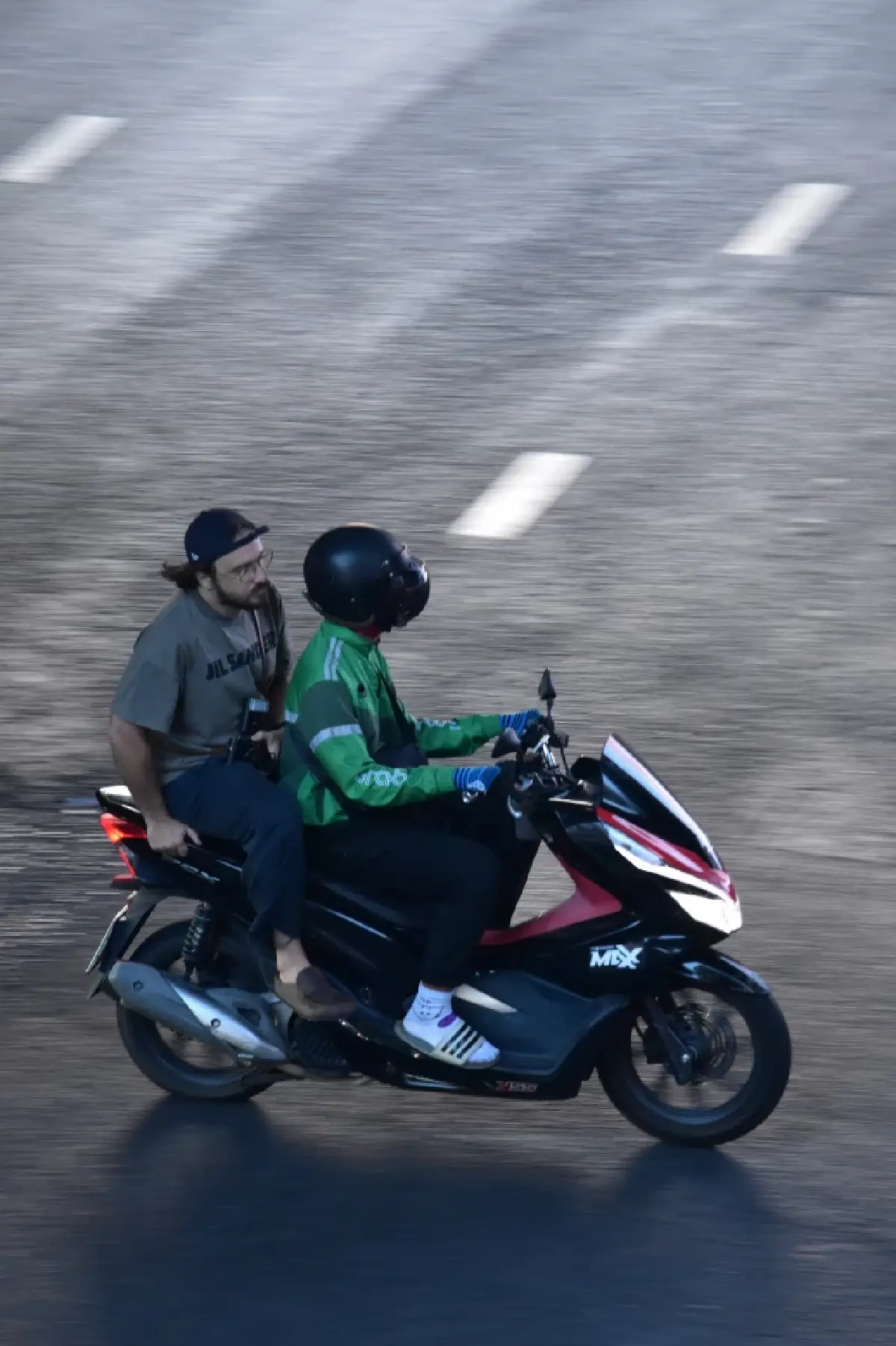 เปิดแล้ว! ศูนย์ One Stop Service จดทะเบียนไรเดอร์ รถรับจ้างผ่านแอป