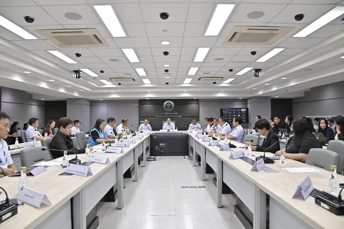 สธ. รับมือวิกฤตพลังงาน สั่งลดใช้เชื้อเพลิง 15% พร้อมปูทางจัดซื้อรถ EV งบปี 70