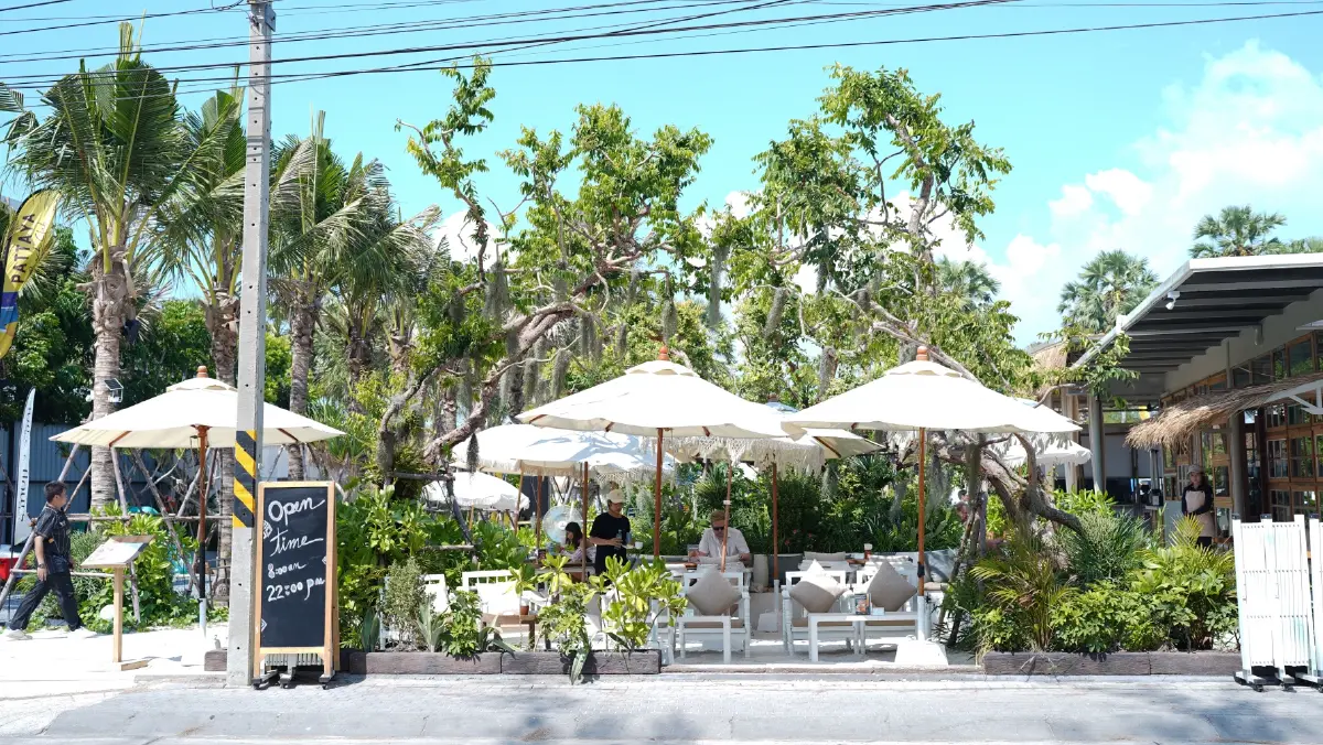 เปิดมุมลับพัทยา! 'Folks On The Beach' Beach Club สุดชิลที่คุณต้องมาลอง