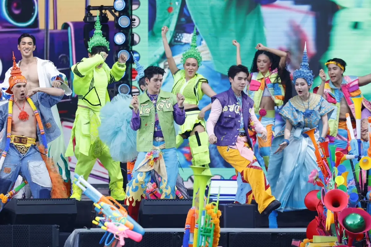 คิง เพาเวอร์ จัดอภิมหาสงกรานต์รางน้ำ ขนทัพ 60 ศิลปินระเบิดความมันส์