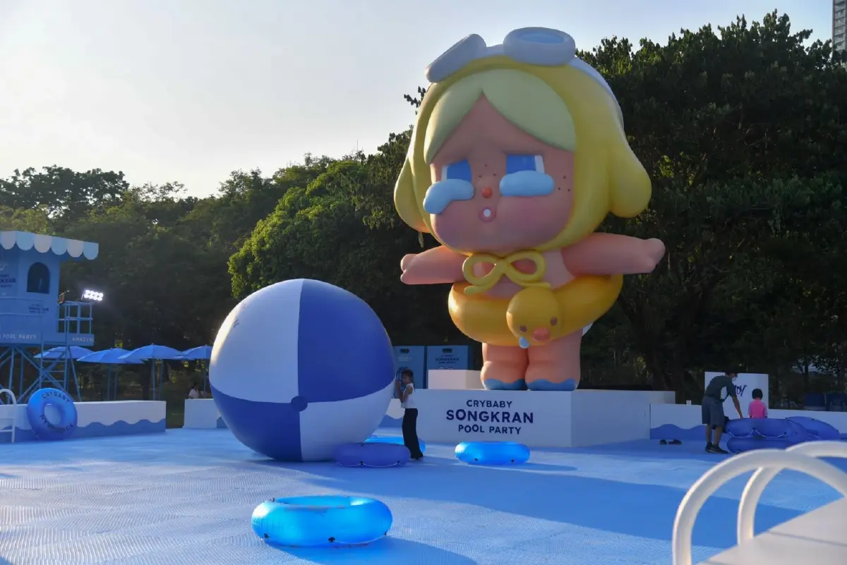 สงกรานต์สายอาร์ต! 6 อาร์ตทอยยักษ์ปักหมุดสวนลุมฯ 11-30 เม.ย.นี้