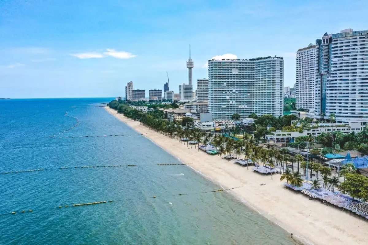 สงกรานต์ 2569 ยอดเข้าพักพุ่งเกือบ 90% ขณะที่สภาอุตสาหกรรมท่องเที่ยวฯ หนุนมาตรการรัฐดัน ‘ไทยเที่ยวไทย’ ต่อเนื่อง