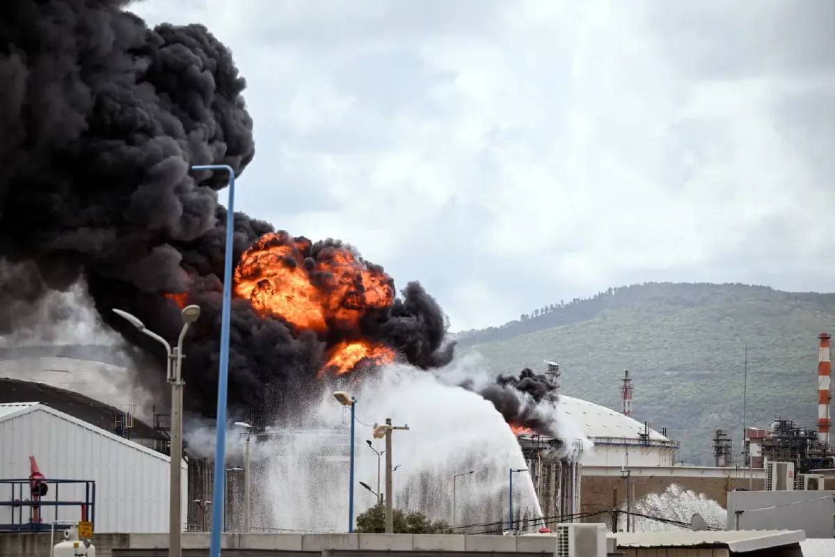 จีนประกาศจับมือรัสเซีย หวังเป็นตัวกลางลดตึงเครียดสงครามอิหร่าน