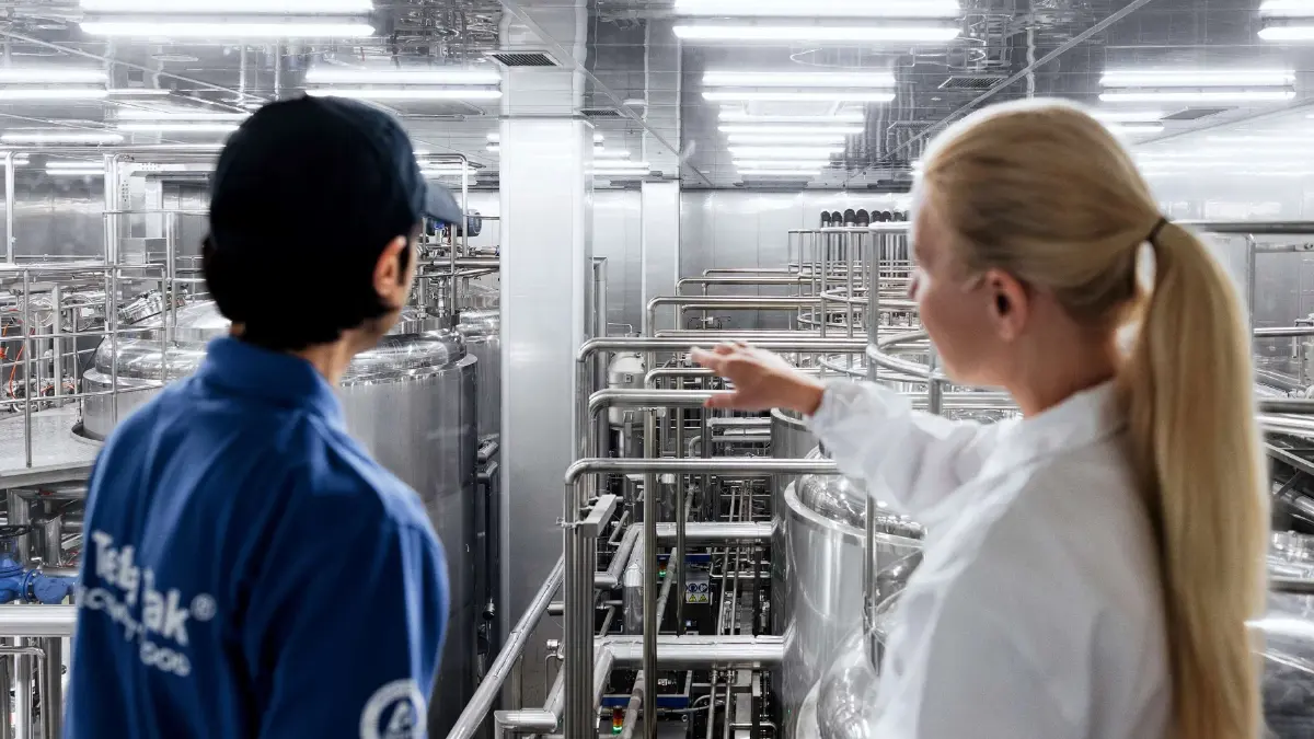 ส่องเทคโนโลยีบรรจุภัณฑ์ยุคใหม่ ลดคาร์บอนอุตสาหกรรมนมเกือบครึ่ง!