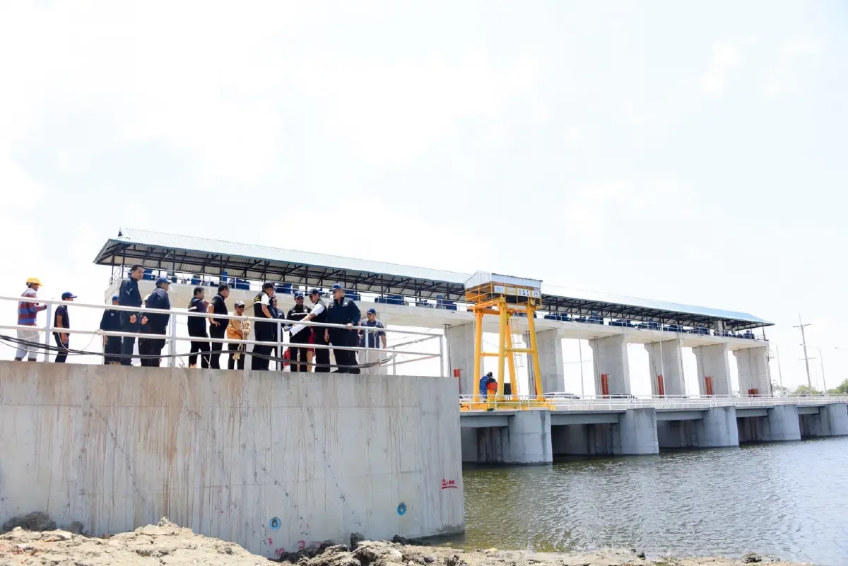 ชป. เร่งสร้างคลองระบายน้ำเมืองคอนฯ มั่นใจลดน้ำท่วมได้ 90%